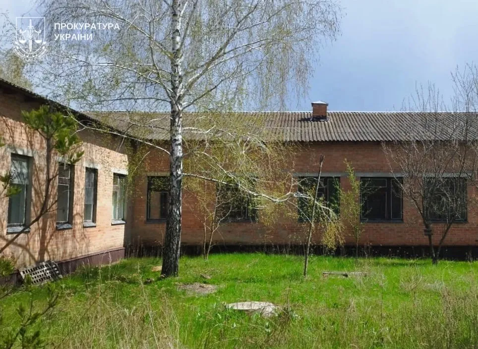 Колишню держреєстраторку із Миргородщини підозрюють у зловживанні повноваженнями