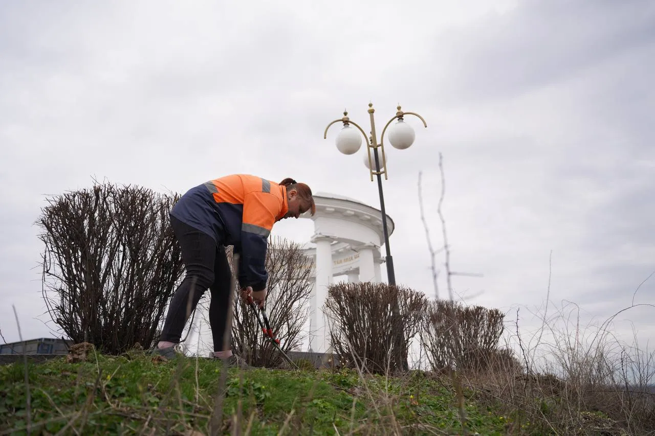 У Полтаві впорядкували територію біля Білої альтанки
