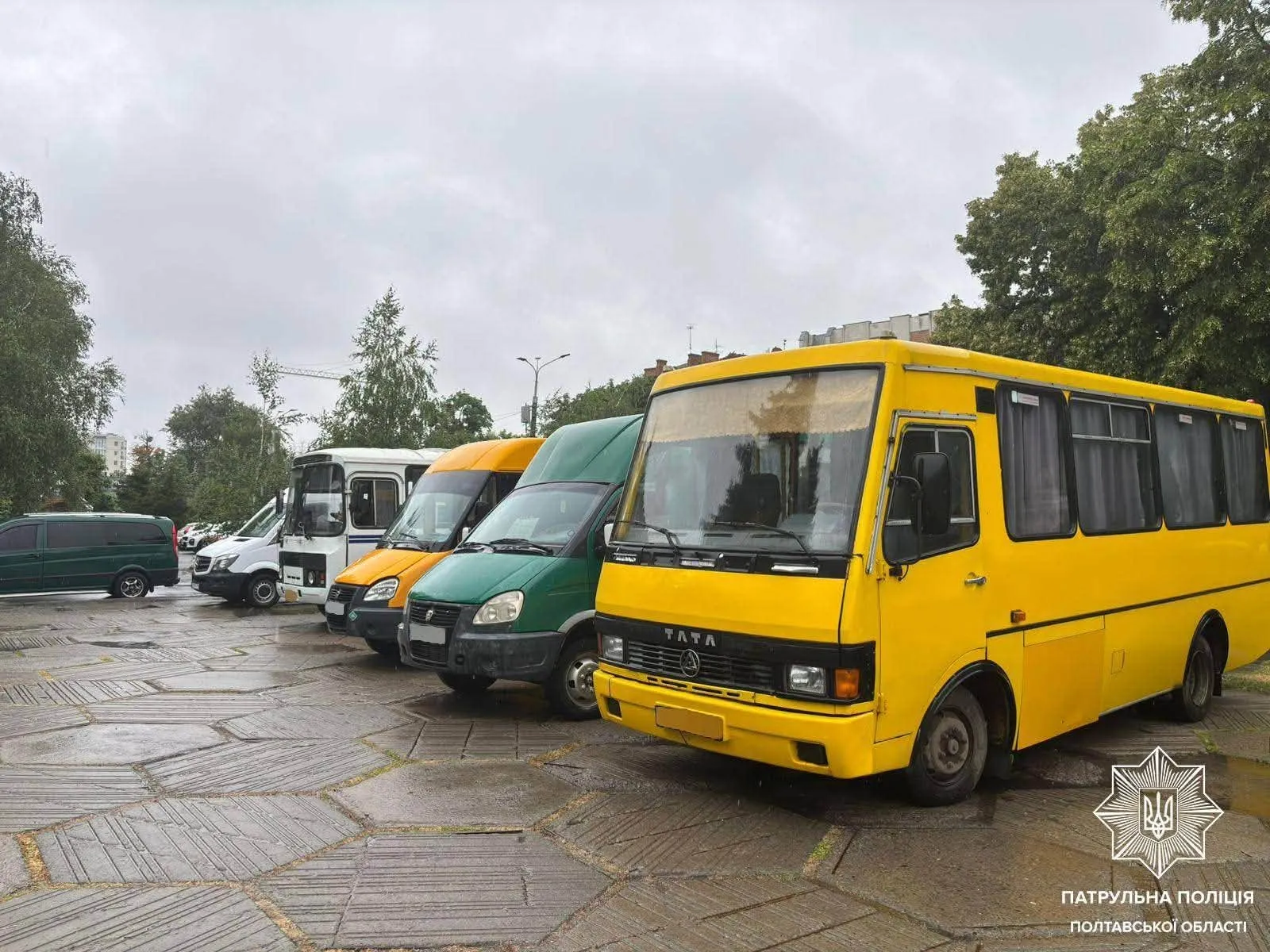 У Полтаві перевірили автобуси перевізників, які претендують на обласні маршрути