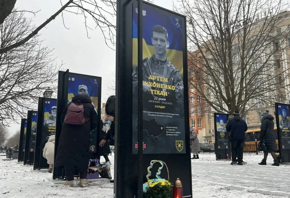 Цьогоріч на полтавській Алеї Героїв планують встановити ще 55 щитів з портретами полеглих захисників