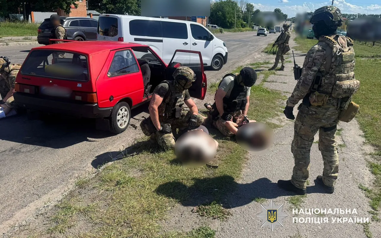 У Полтаві затримали чоловіка, який продавав зброю