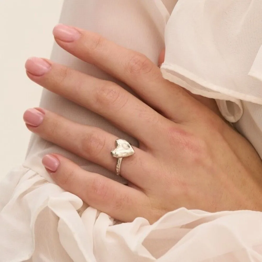 Каблучка – прикраса яка підкреслює красу рук