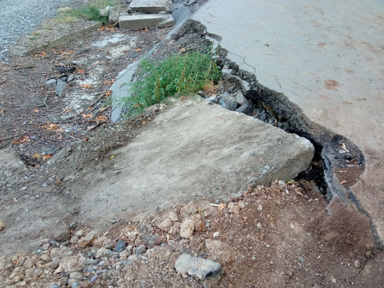 Встановити опори та відновити дорожнє покриття на серпантині у Полтаві планують наступного року