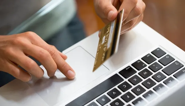 У податковій Полтавщини попередили про шахраїв