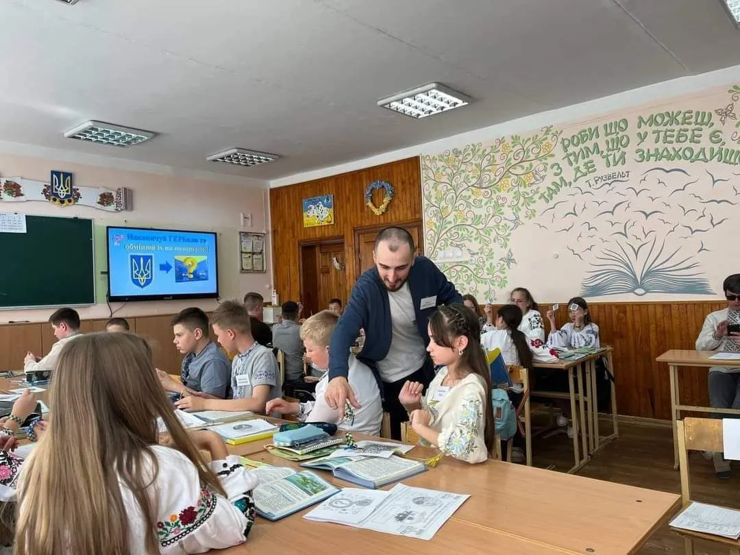 «Я відчував не лише радість, але й велику відповідальність». Полтавець став кращим учителем року України