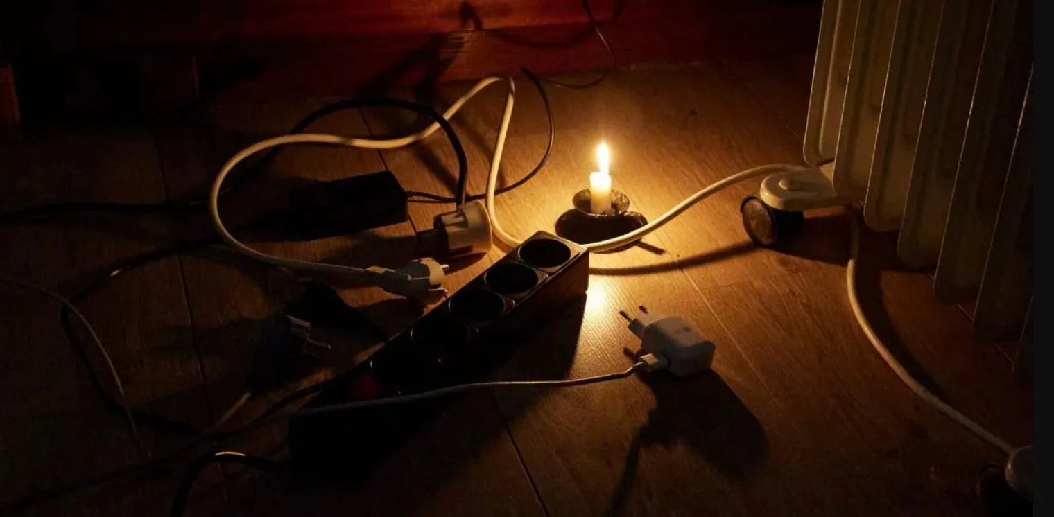 «Полтаваобленерго» оновило перелік адрес у графіках відключень світла