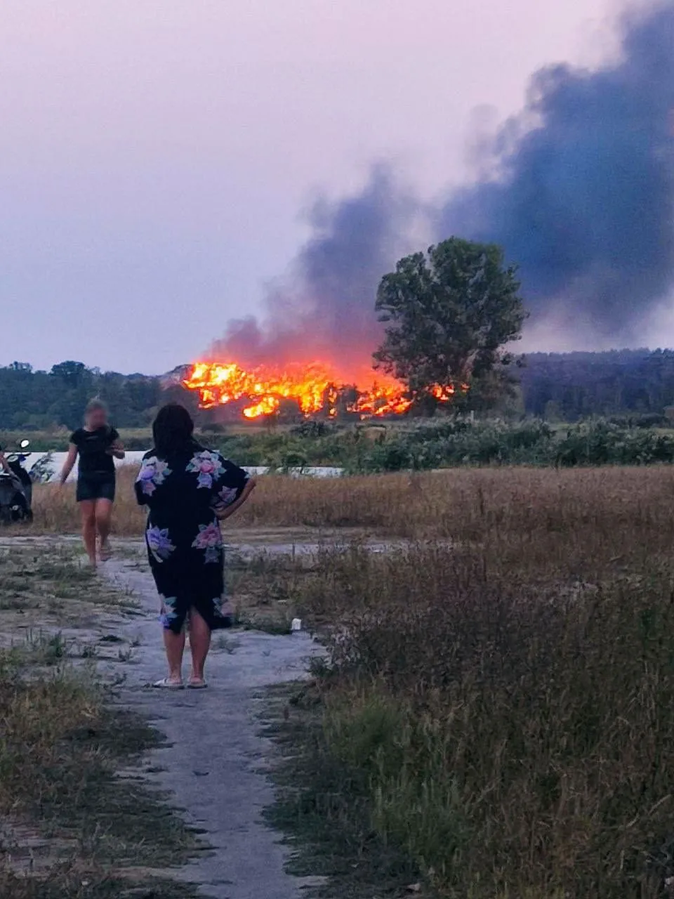 Під Полтавою горить сміттєзвалище