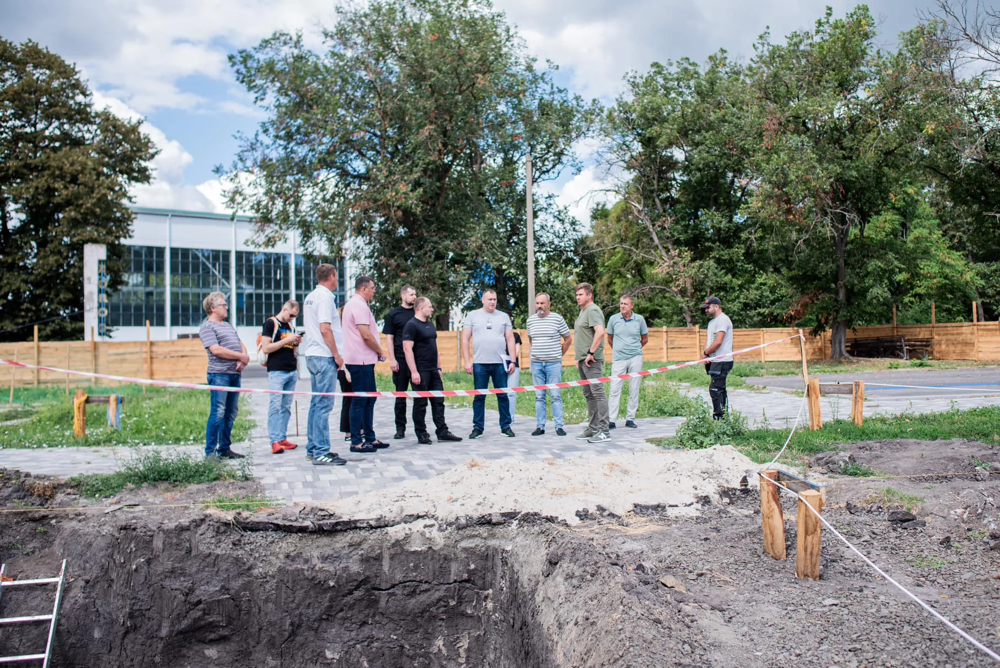 У решетилівському спорткомплексі «Колос» будують стадіон