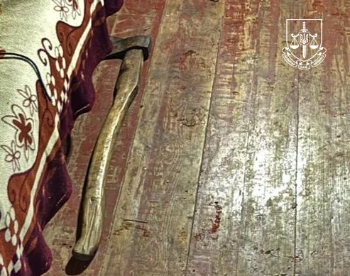 У Полтавському районі чоловік вдарив матір сокирою