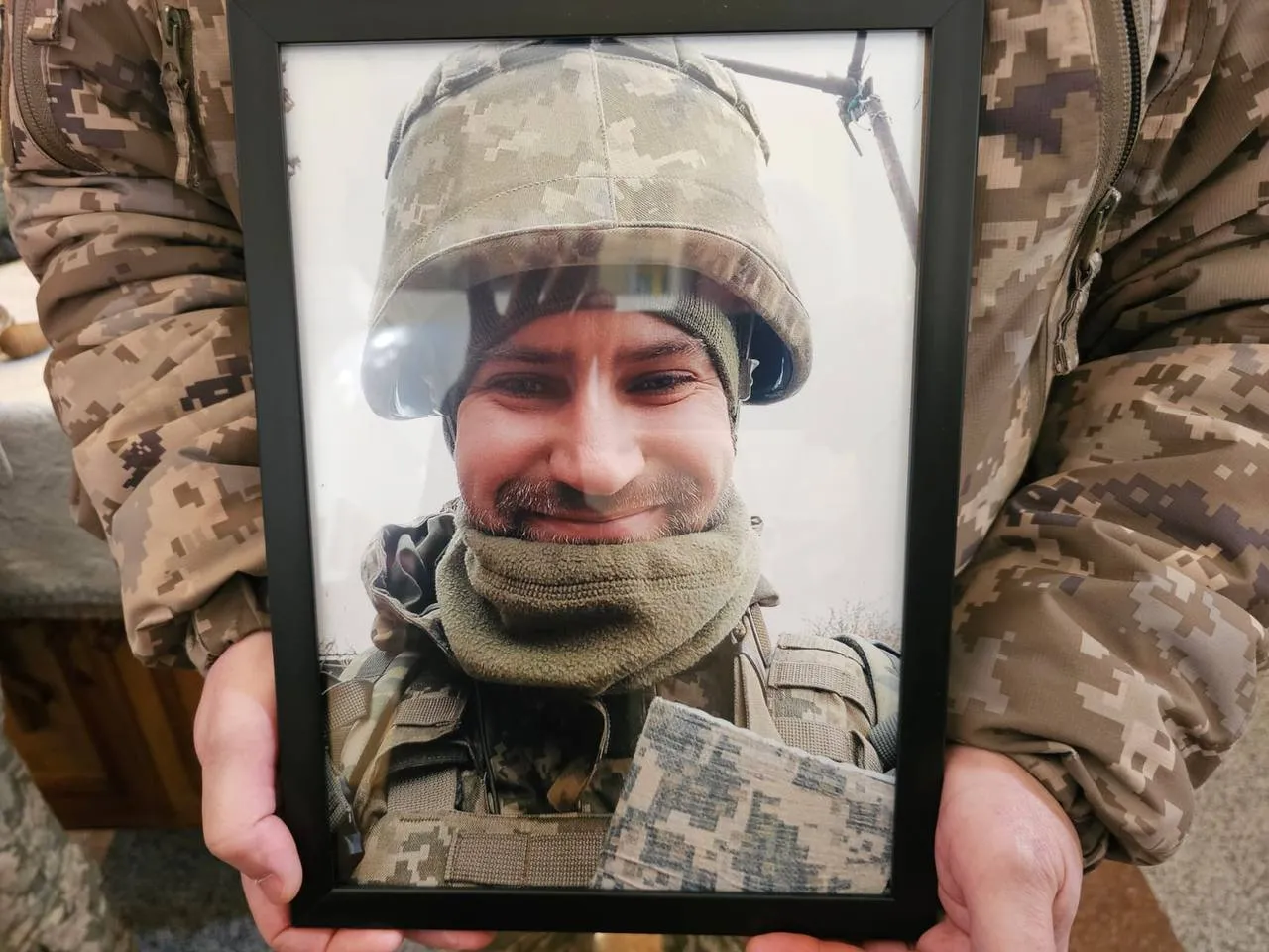 Захисник з Полтавщини повернувся додому на щиті