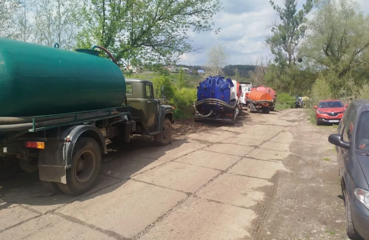 Страйк асенізаторів у Полтаві: начальник ОВА доручив провести відкриту зустріч з учасниками конфлікту