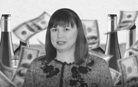 Полтавську суддю, яка затягнула майже 50 справ про нетверезе водіння, відправили в почесну відставку
