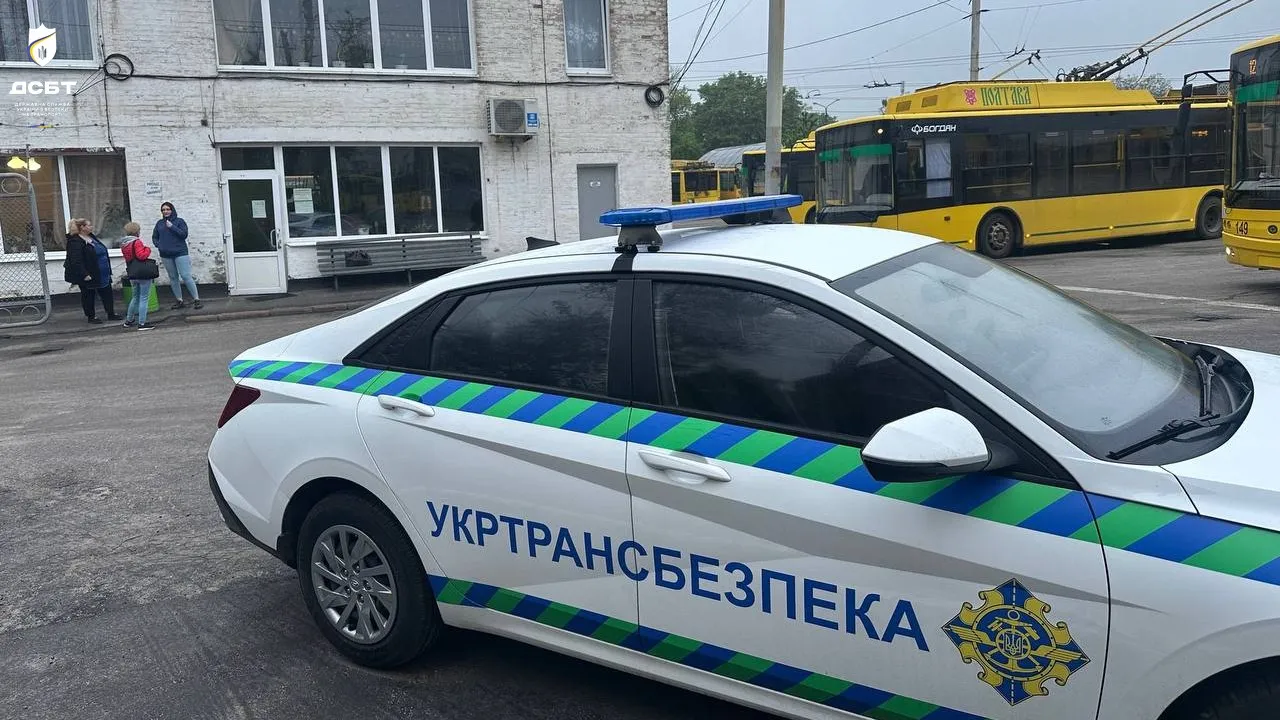 У Полтаві перевірили, як автобуси випускають на маршрути