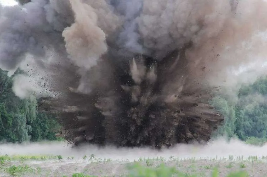 Жителів Полтавщини попереджають про вибухи