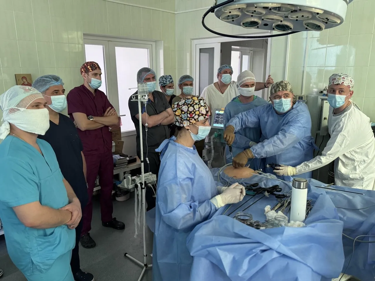 Більше не треба їхати в Київ чи Харків: у 2-й міській лікарні Полтави виконують складні лапароскопічні операції