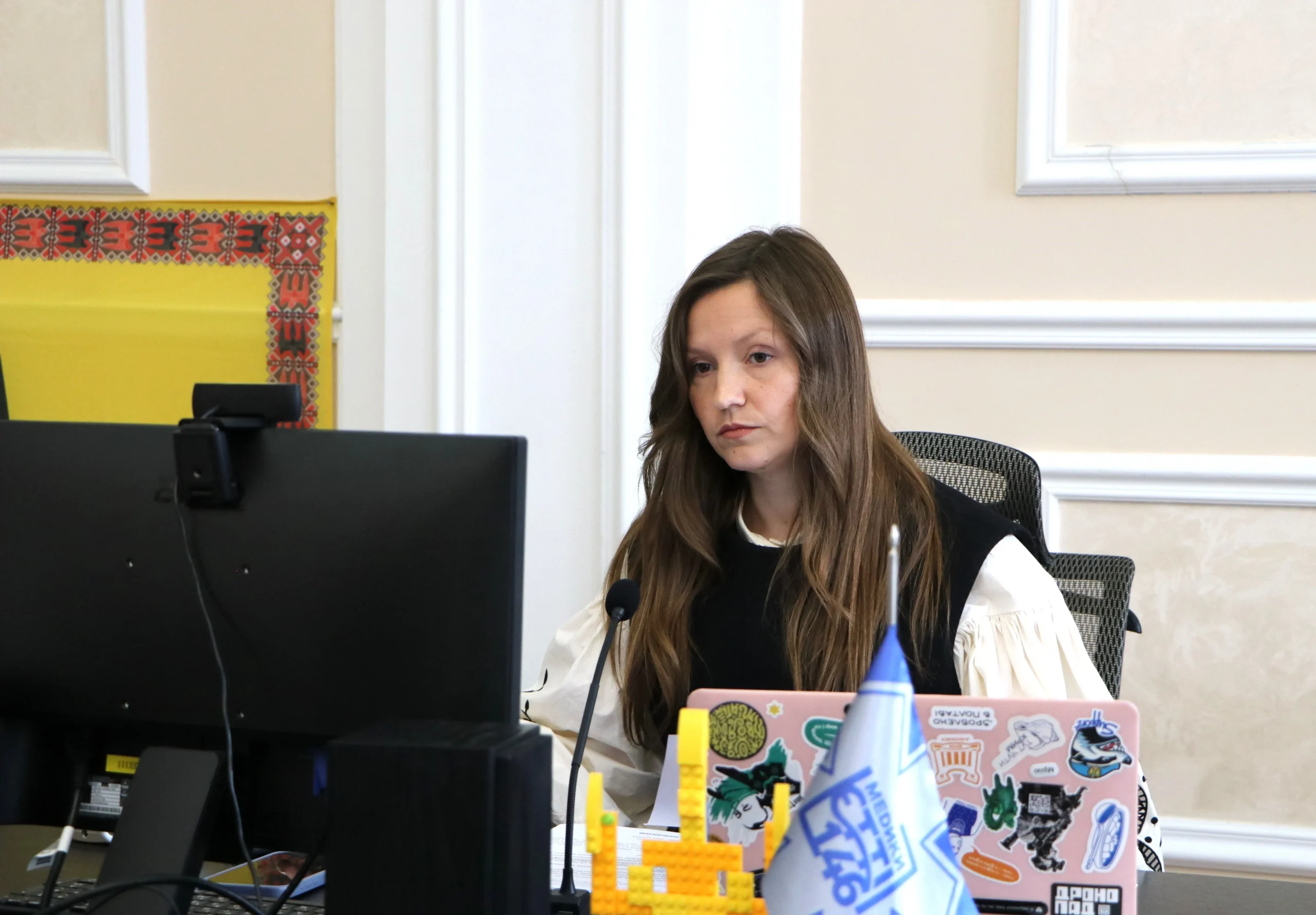 Підтримка військових, облаштування паркомісць і зміни до бюджету: що ухвалили на сесії Полтавської міськради