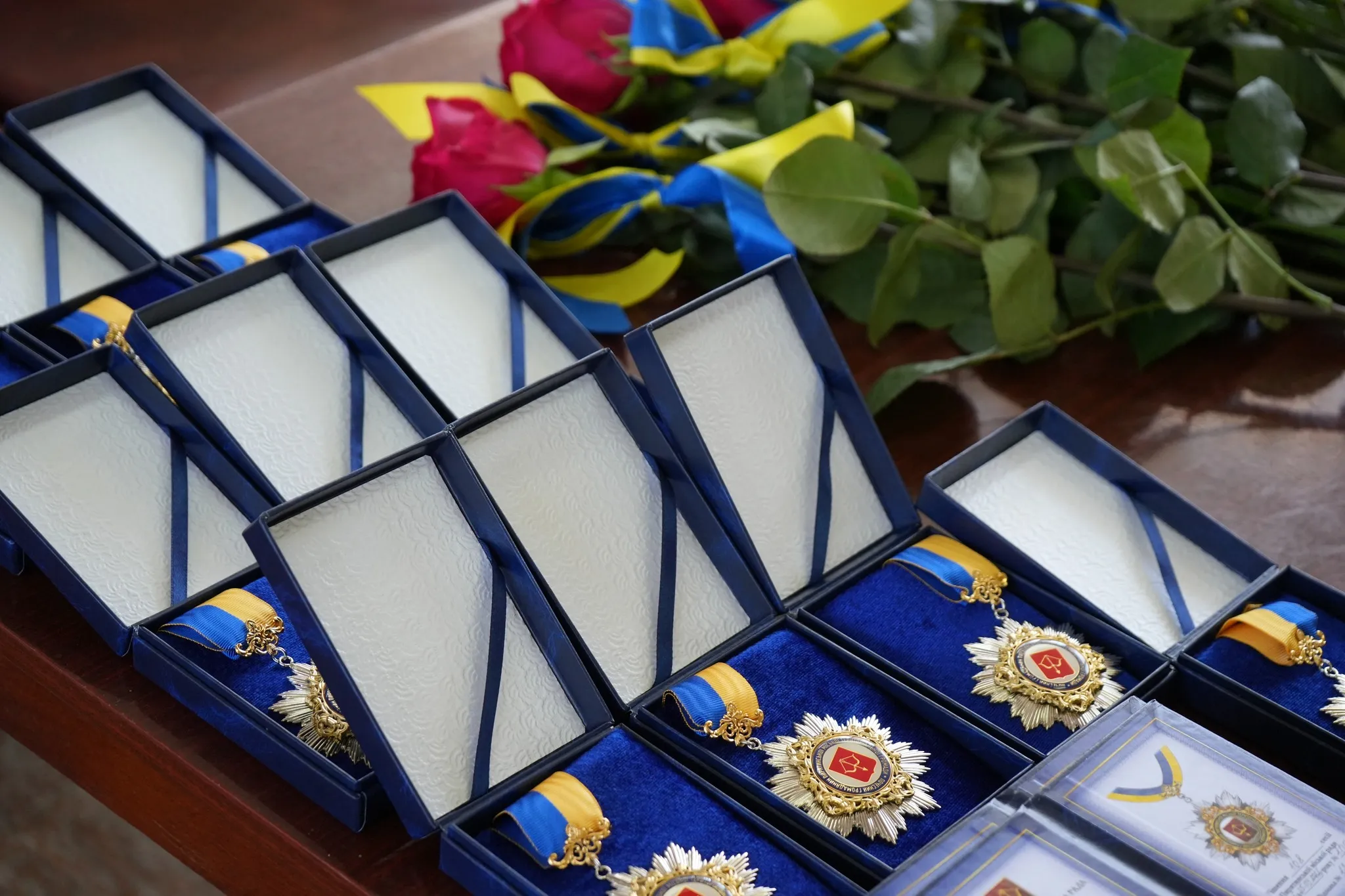 У Пирятині десятьом полеглим захисникам надали звання почесних громадян