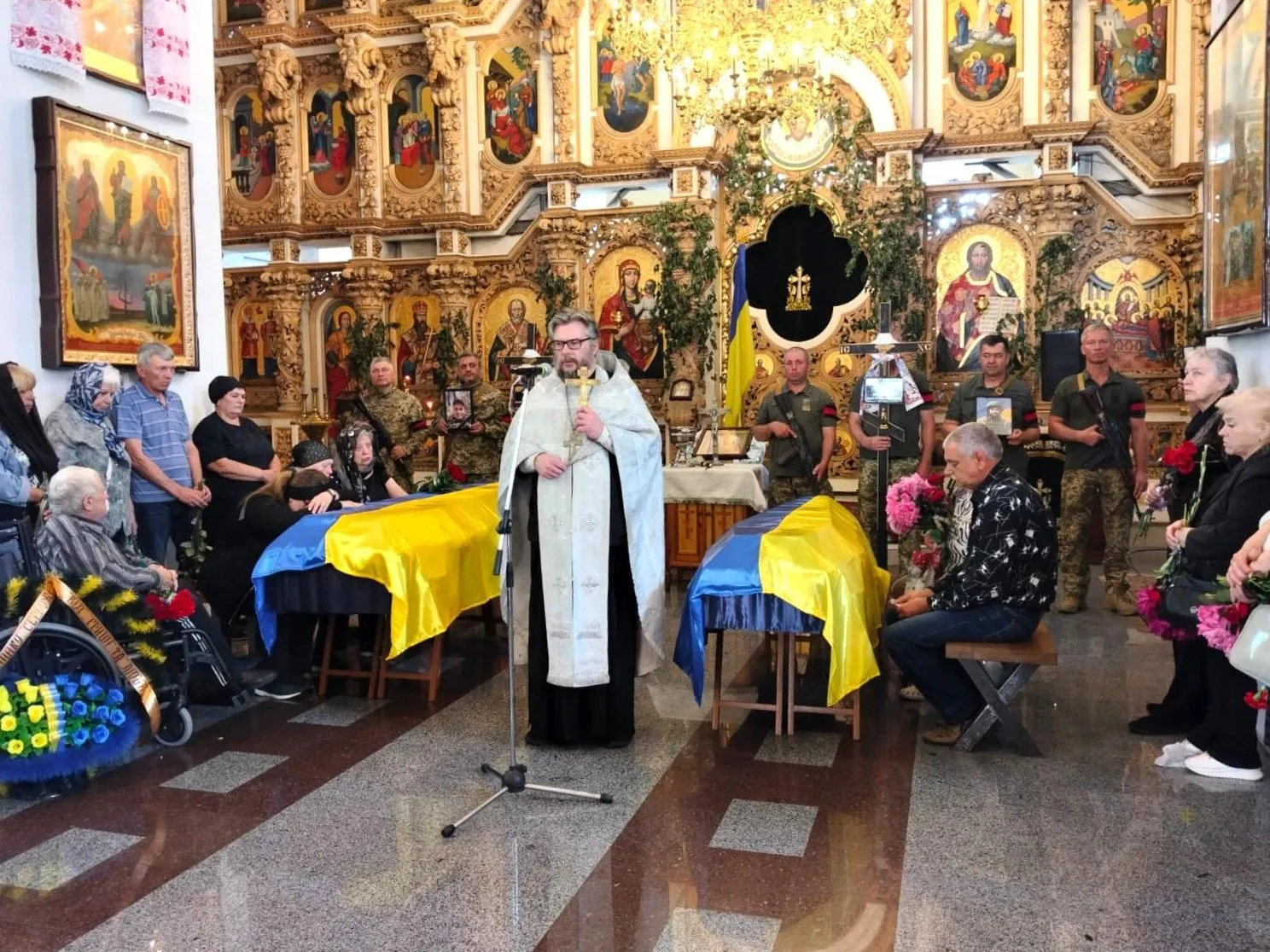 Полтава попрощалася з полеглими захисниками