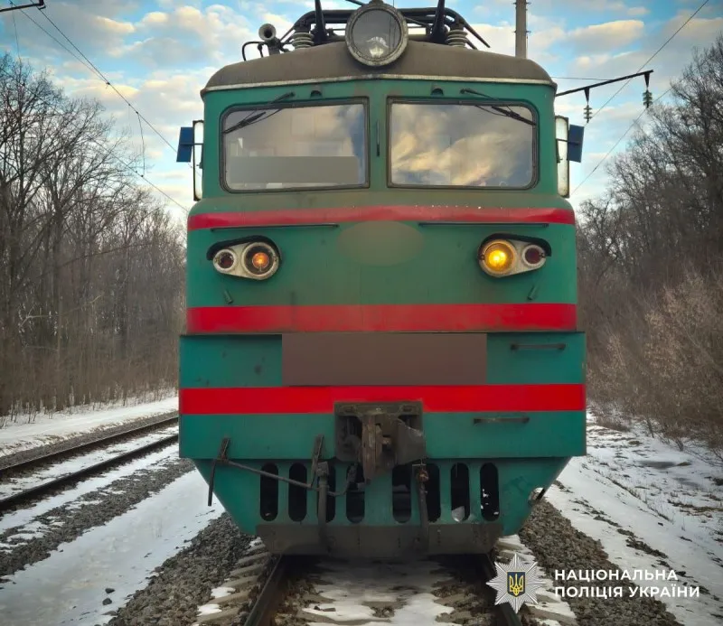 На Полтавщині під колесами поїзда загинула жінка