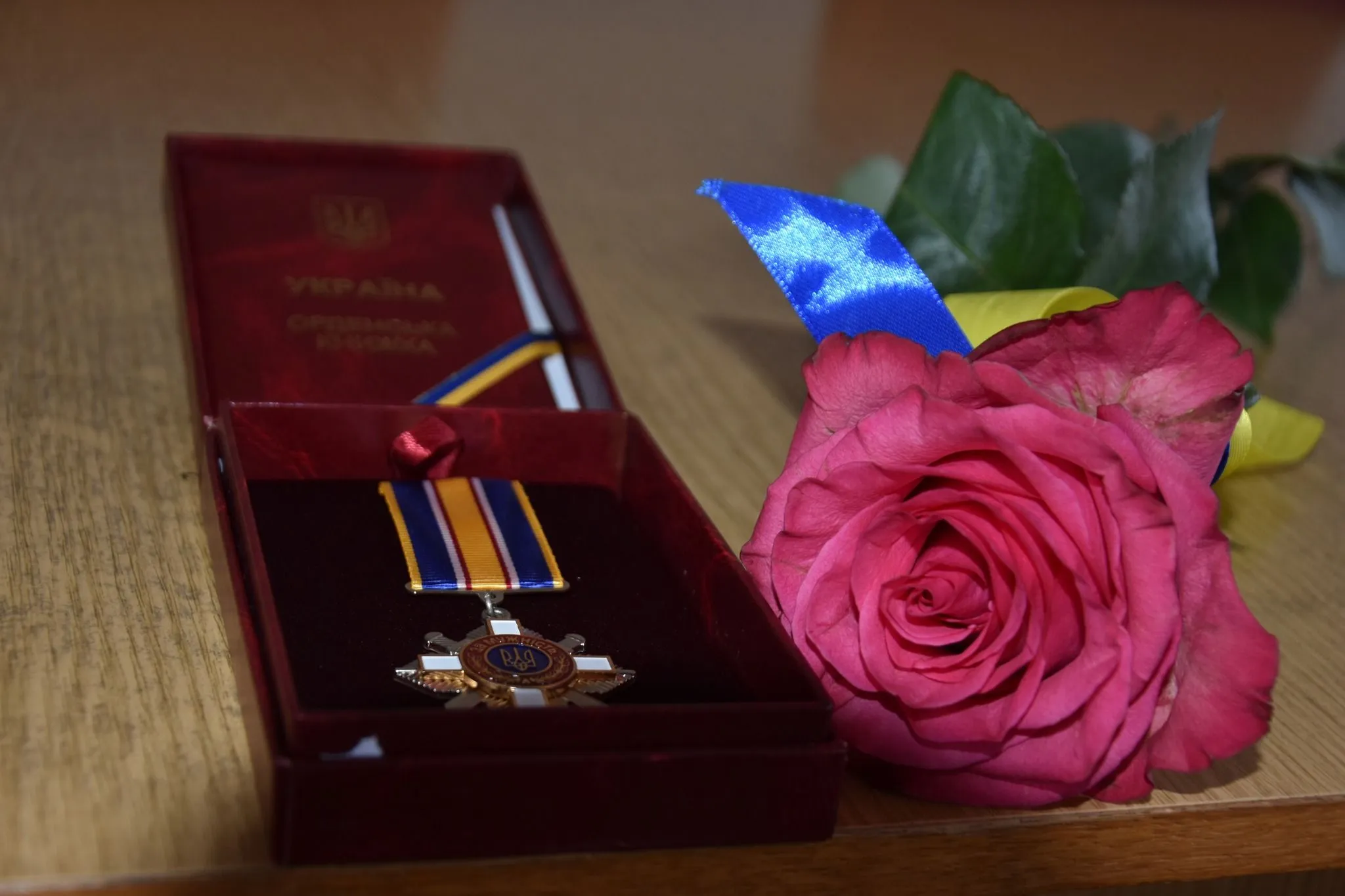 Родині полеглого захисника з Полтавщини передали його нагороду