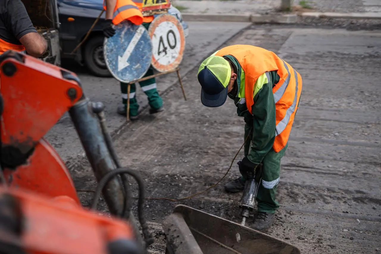 У Полтаві розпочали поточні ремонти доріг: які вулиці відновлюватимуть найближчим часом