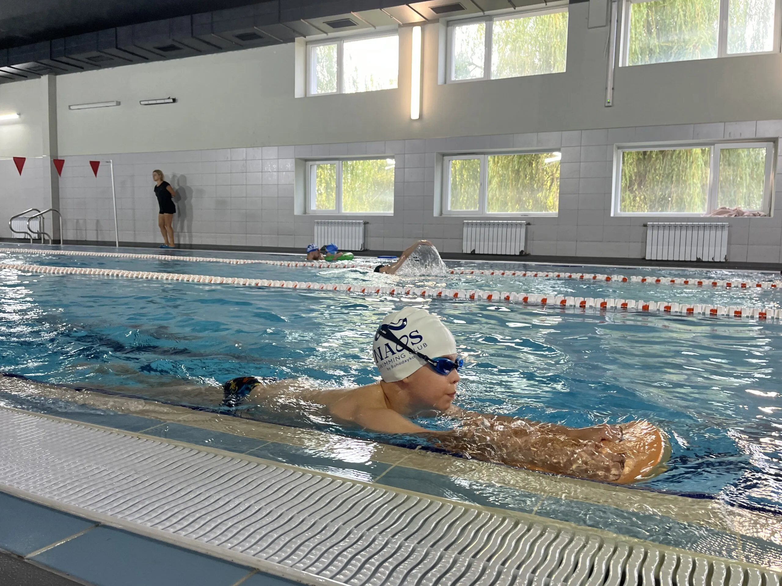 «Хочу створити культуру плавання»: паралімпійський чемпіон із Полтави відкрив власний клуб із плавання