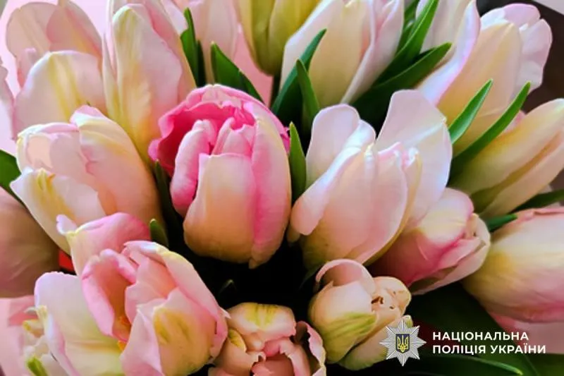 Жінка з Кременчука втратила 6700 гривень через онлайн-замовлення квітів