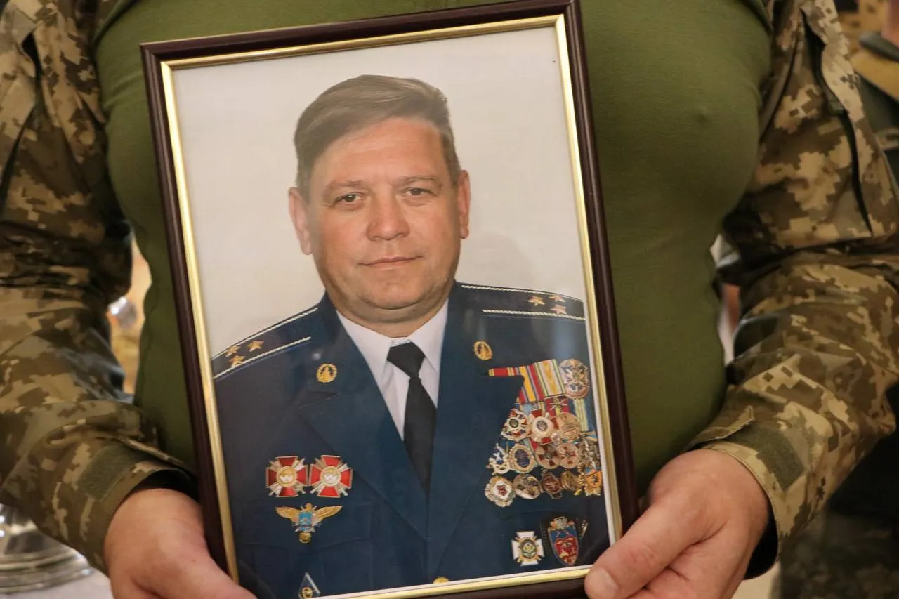 У Полтаві попрощалися з полковником Сергієм Пожидаєвим