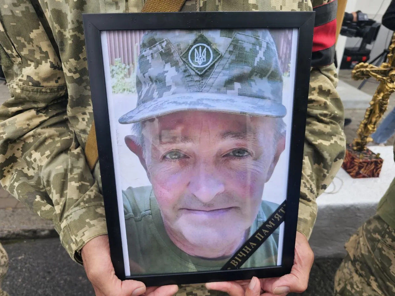 У Полтаві попрощалися із загиблим внаслідок ракетного удару захисником