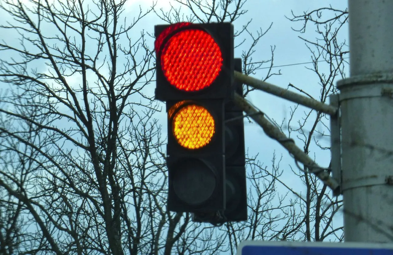 Ще на трьох перехрестях Полтави комунальники встановлять світлофори