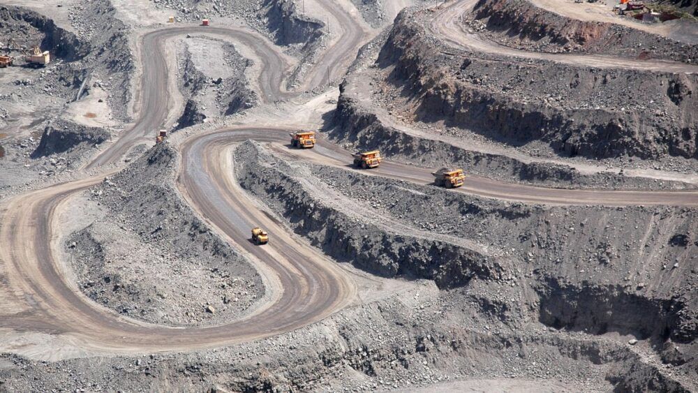 Якими корисними копалинами багата Полтавщина і чи можливо залучити іноземних інвесторів під час війни