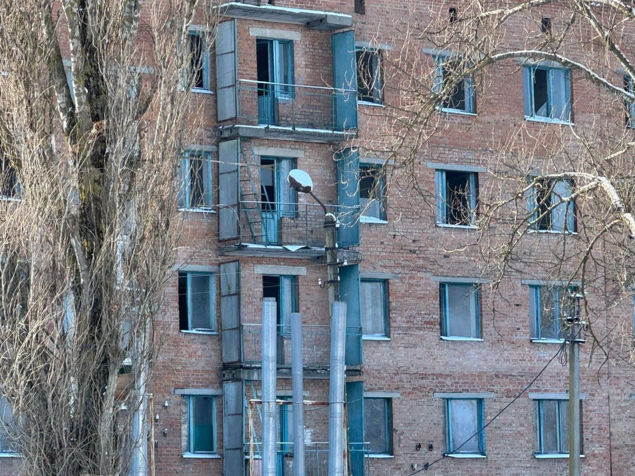 У Полтавській ОВА показали наслідки російської атаки (ФОТО)