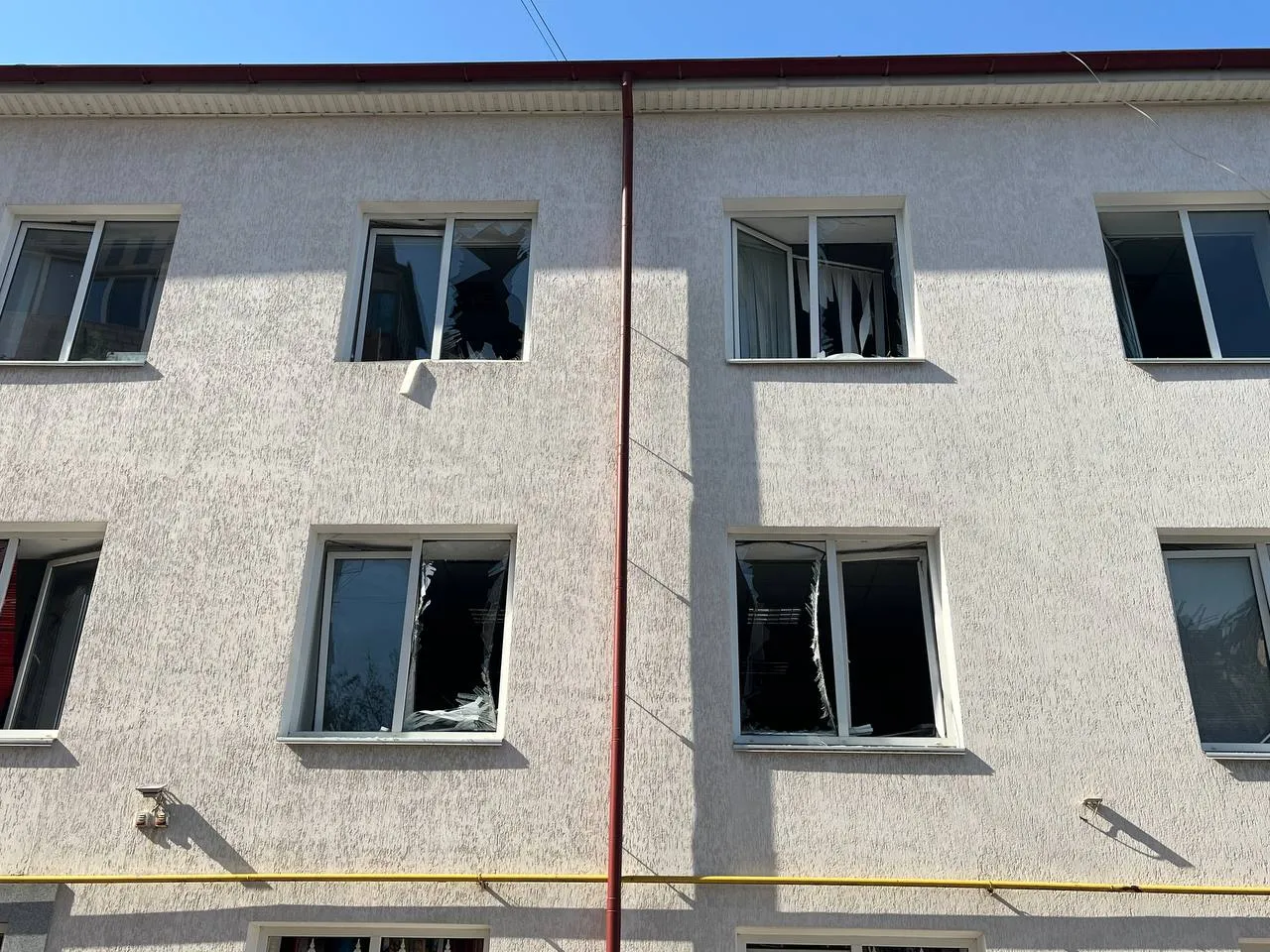 У Полтаві внаслідок російського обстрілу пошкоджені 128 об’єктів