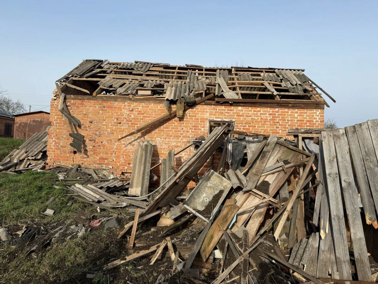 Росіяни атакували Полтавщину: пошкоджені будівлі та поранена людина