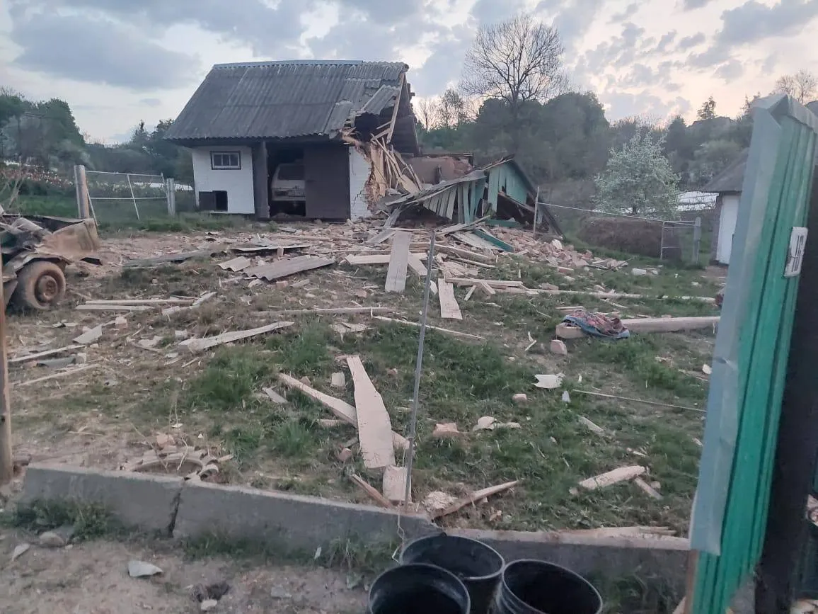 Росіяни вдарили по Полтавщині, є пошкодження у приватному домогосподарстві