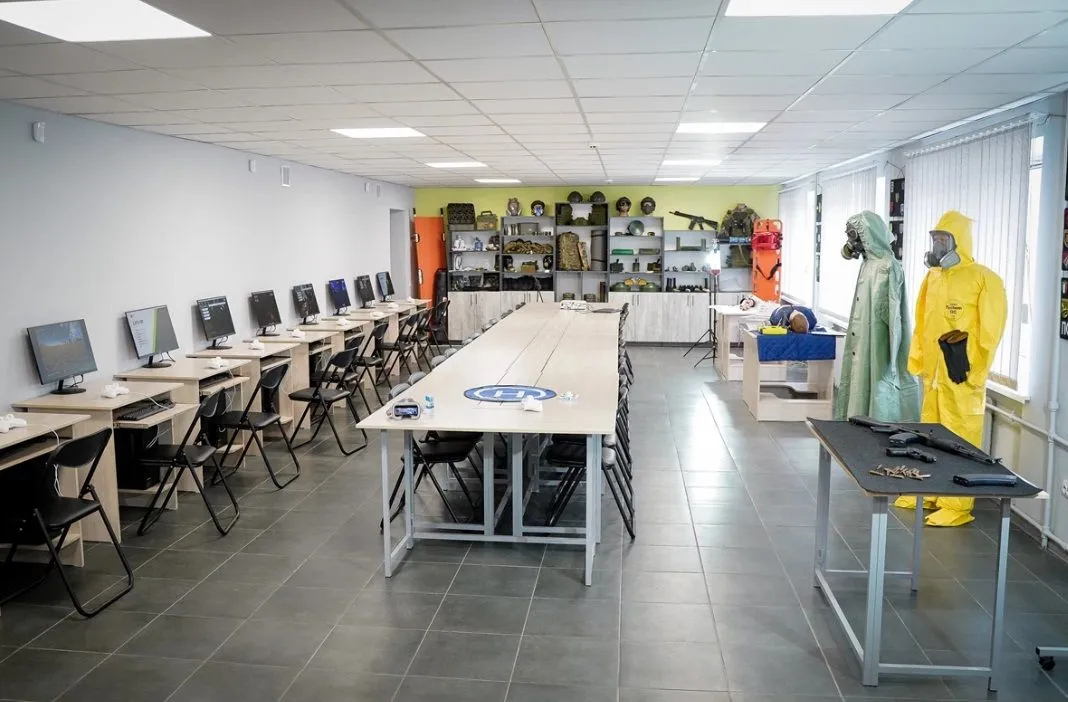 На Полтавщині лише 6 % вчителів предмета «Захист України» – ветерани