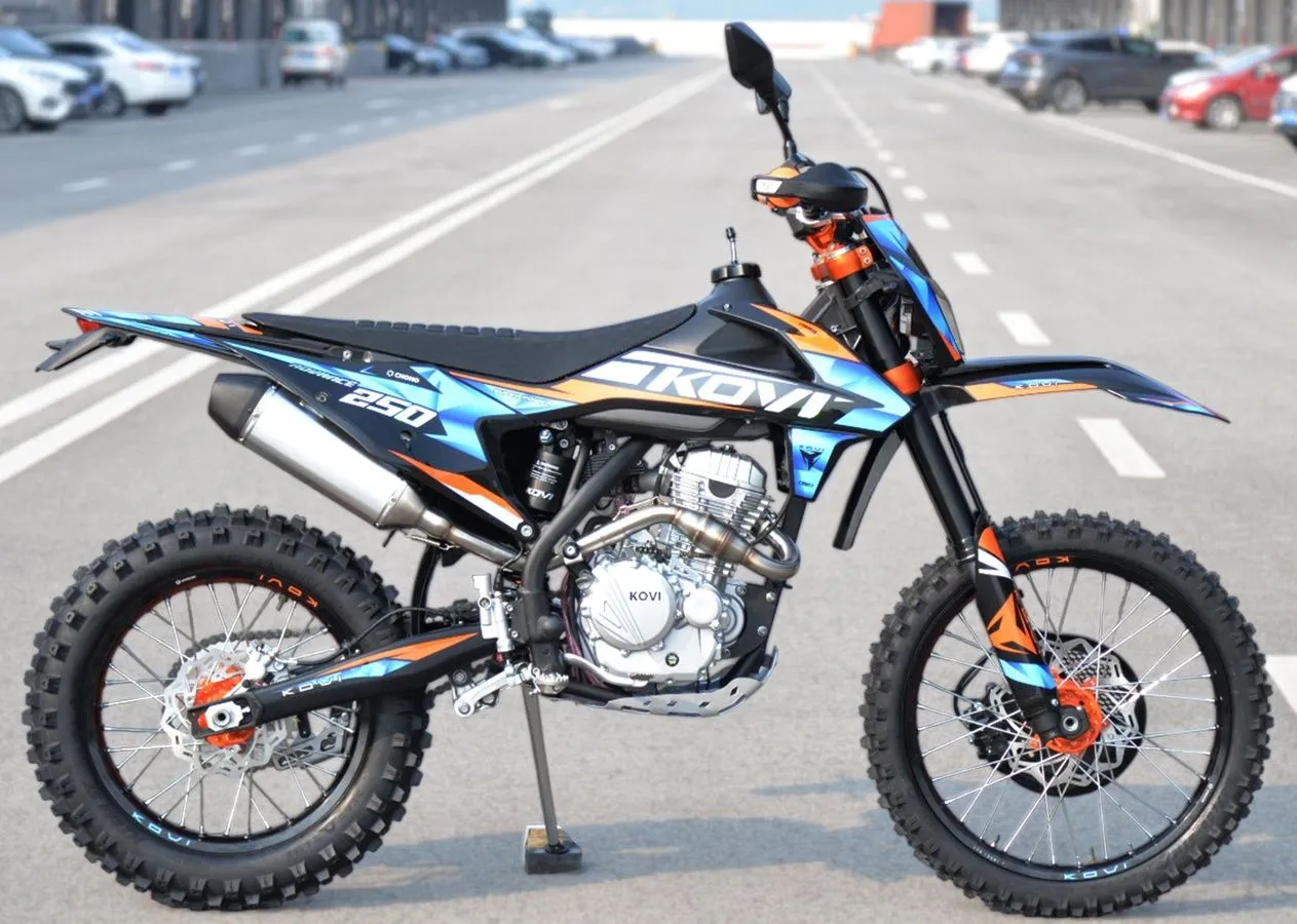 Одна з громад Полтавщини заборонила рух мотоциклів та мопедів під час повітряної тривоги