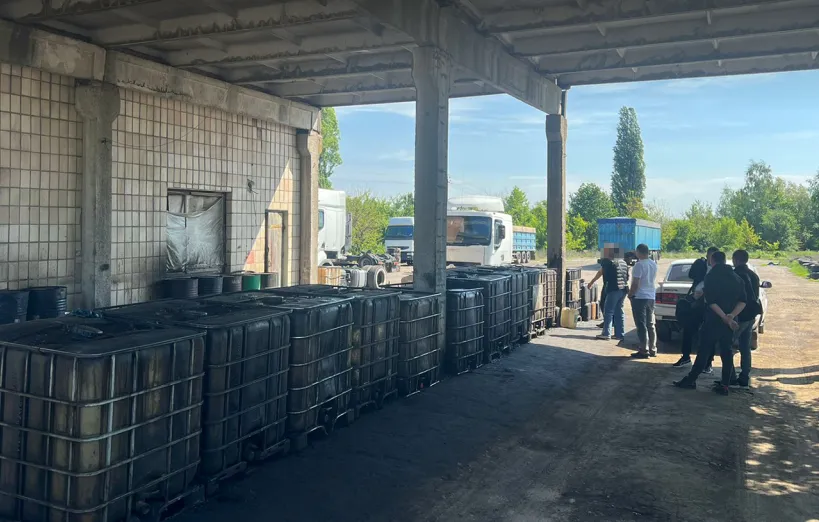 Судитимуть жителя Полтавщини, який продавав підпільно виготовлене дизпаливо