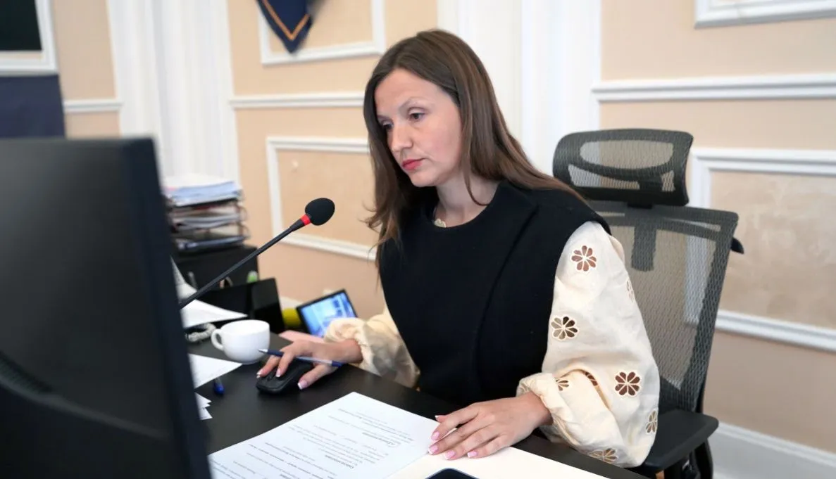 Водоканал, кадрові питання, премії вчителям та підтримка Сил оборони – відбулась позачергова сесія Полтавської міськради