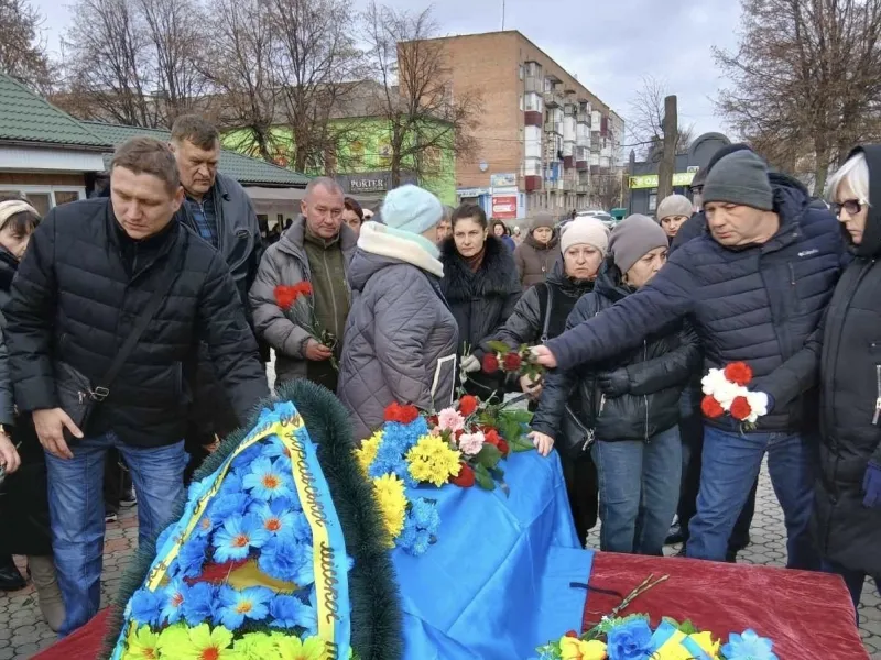 У Хорольській громаді попрощалися з полеглим захисником