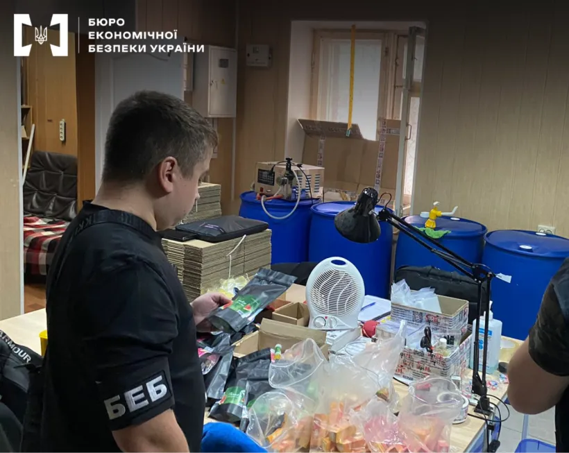 Судитимуть чоловіків, які організували незаконне виробництво підакцизних товарів у Полтаві