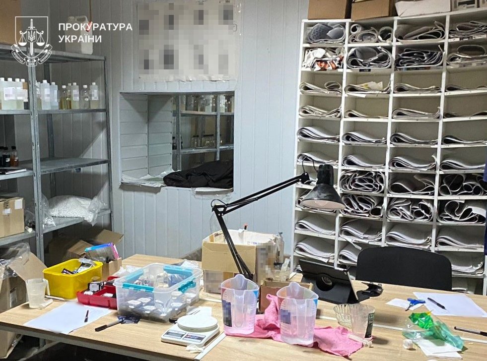 У Полтаві викрили незаконне виробництво рідини для електронних сигарет