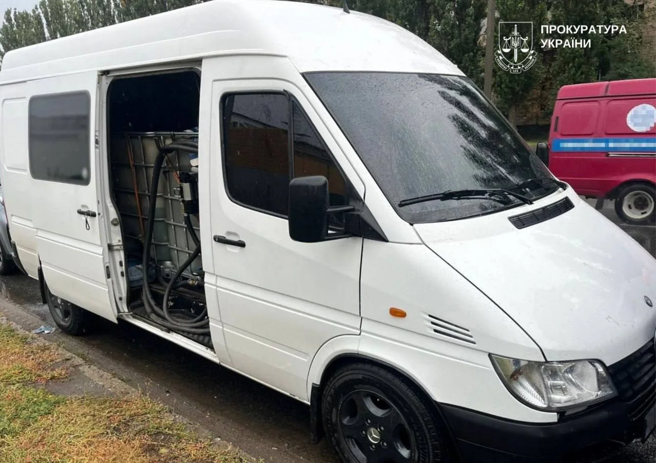 На Полтавщині двох чоловіків оштрафували за незаконну торгівлю пальним