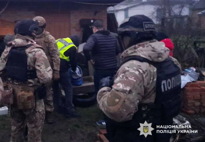 На Полтавщині чоловікові оголосили підозру за зберігання наркотиків