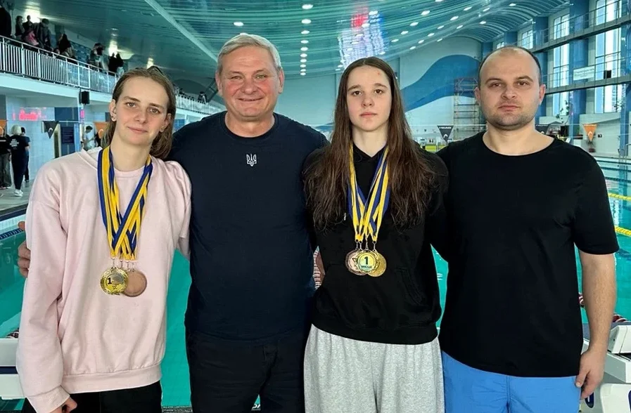 Полтавські спортсмени здобули золоті й бронзові медалі на чемпіонаті України з плавання