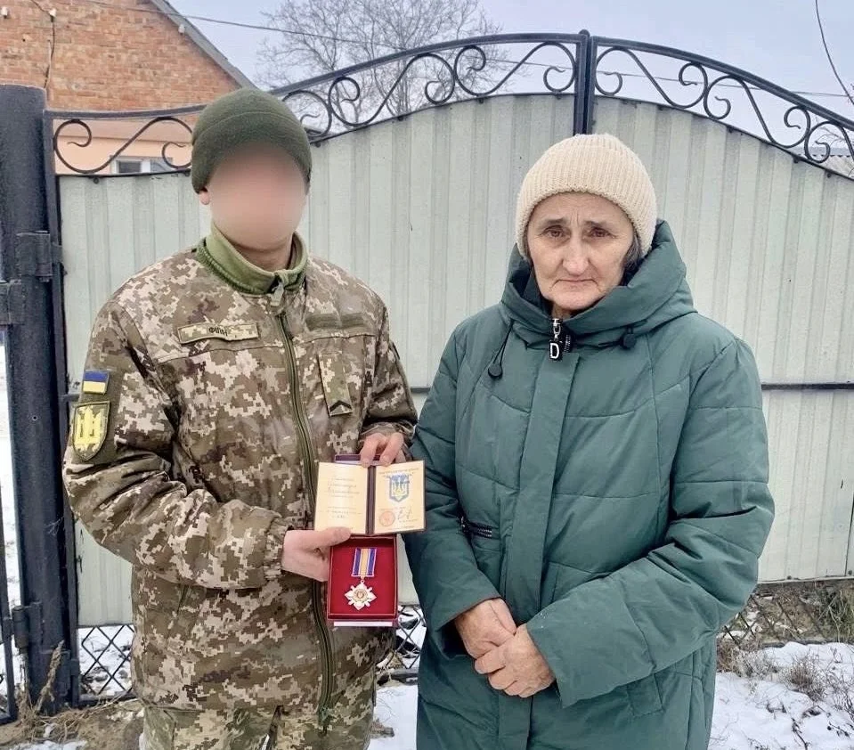 Президент посмертно нагородив трьох захисників з Полтавської області