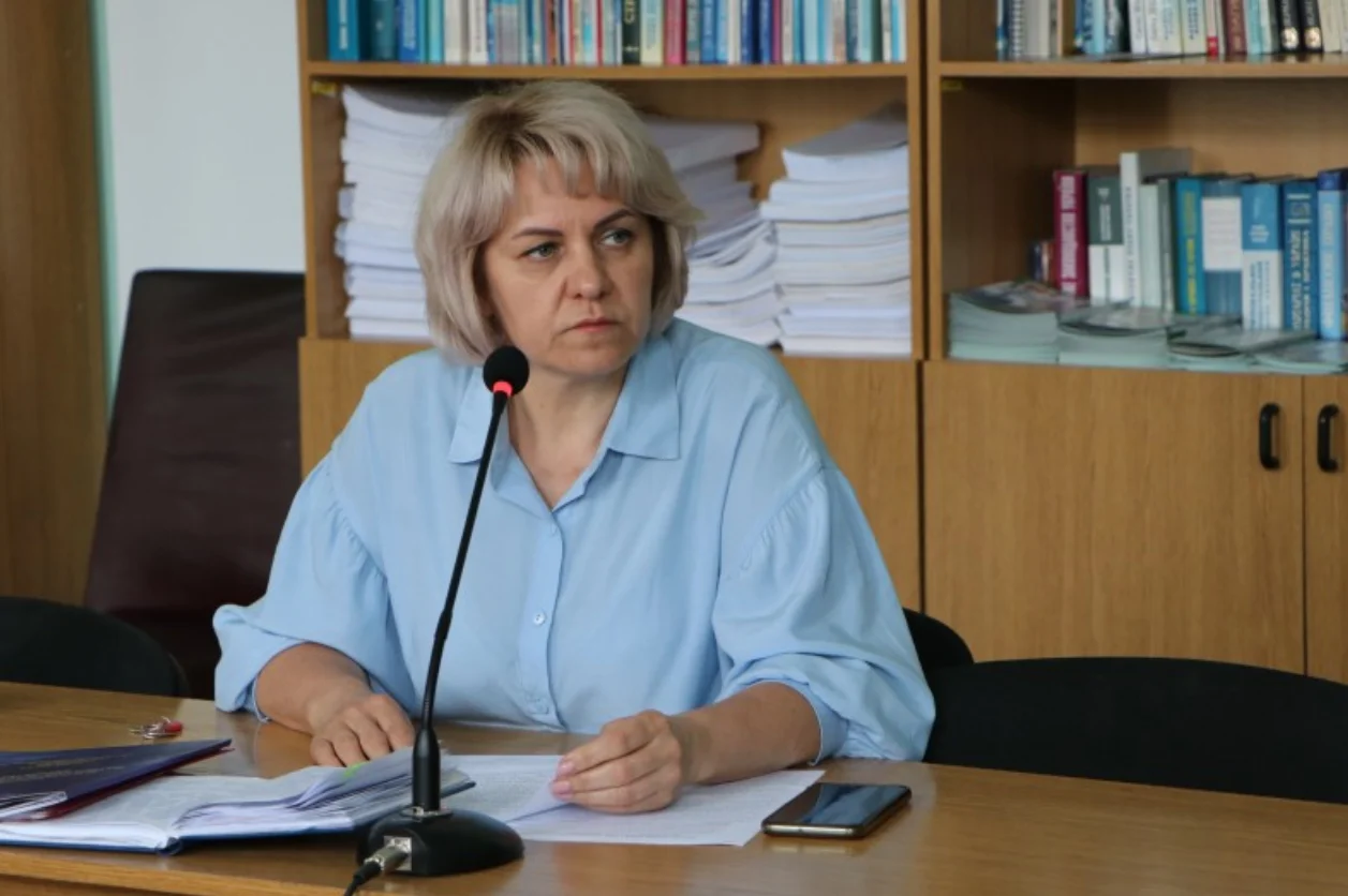 Керівницю полтавського департаменту освіти визнали невинною у справі про переплату за обігрівачі