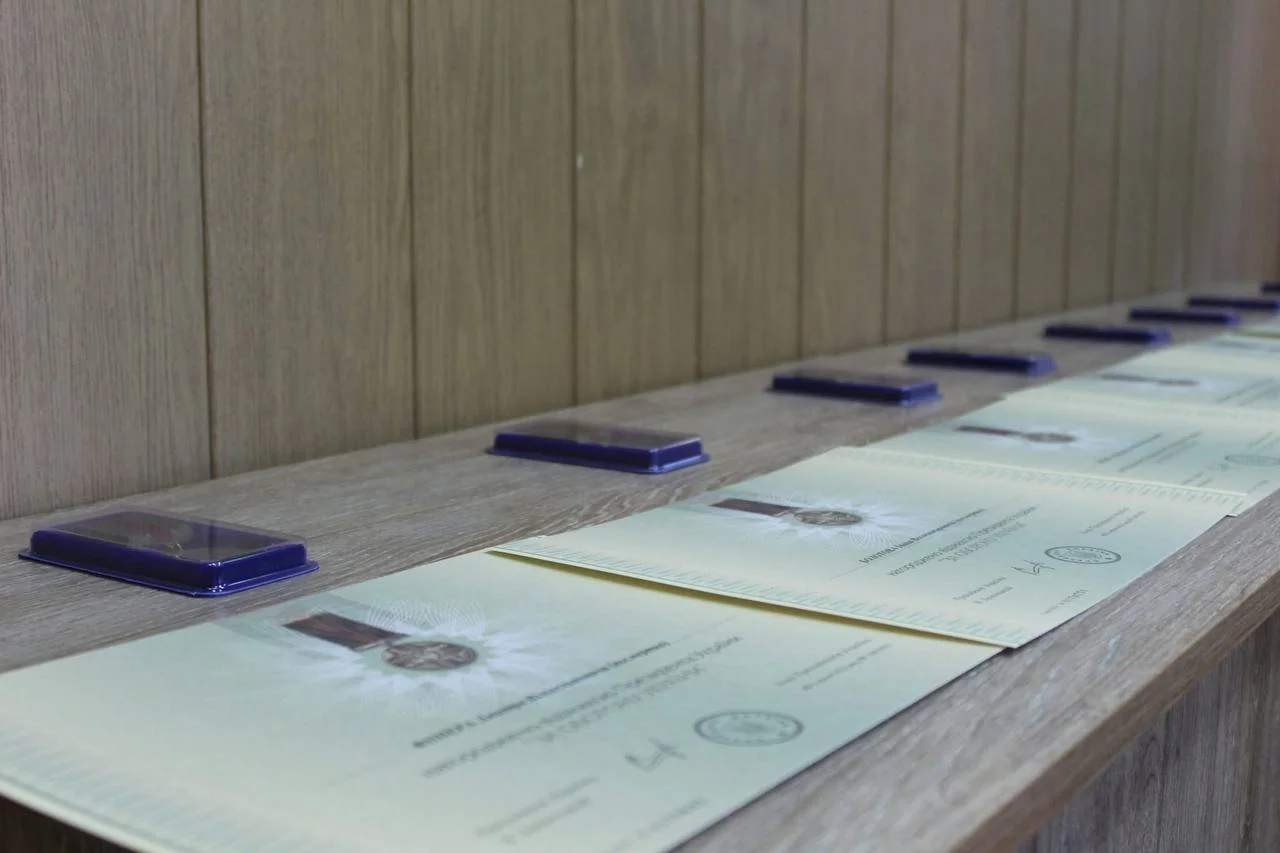 На Полтавщині родинам загиблих захисників передали державні нагороди