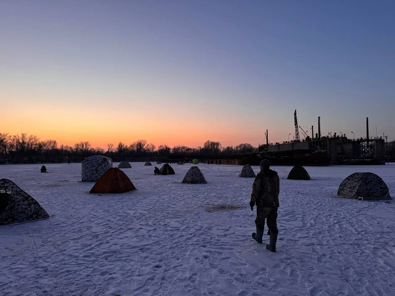 Із початку 2026 року двоє рибалок потонули на Полтавщині: як убезпечити себе на льоду