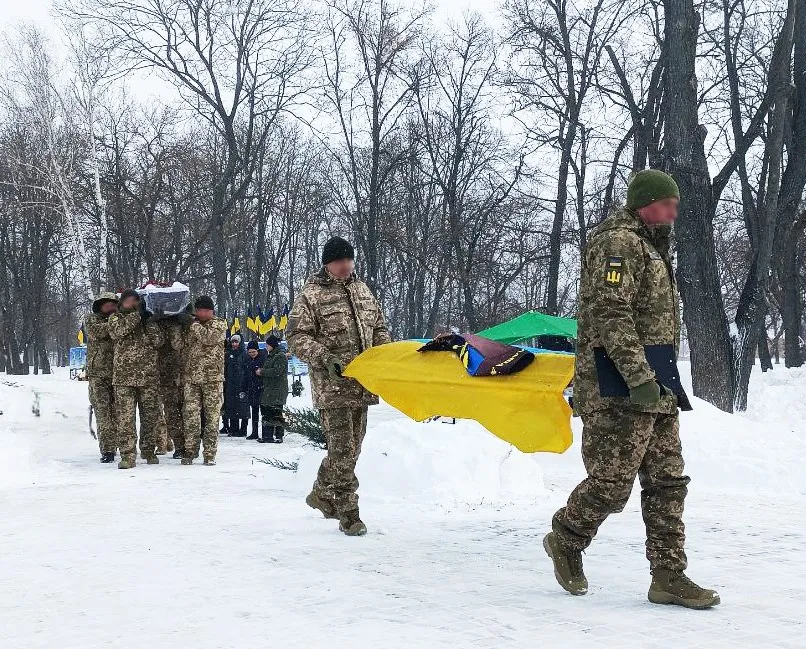 У Глобинській громаді попрощалися з полеглим воїном